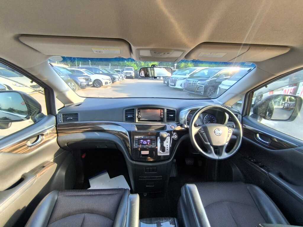Nissan Elgrand 3.5 3.5 Black #14