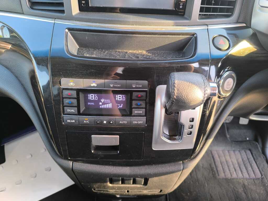 Nissan Elgrand 3.5 3.5 Black #18