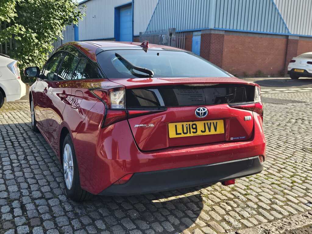Toyota Prius 1.8 Hybrid 201919 Active 5 Seats Fresh Impo Red #4