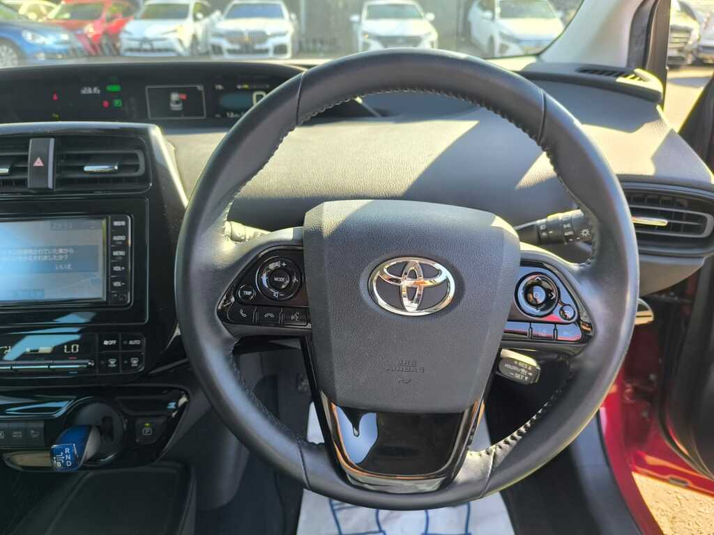 Toyota Prius 1.8 Vvt-i Active 121 Bhp White #15