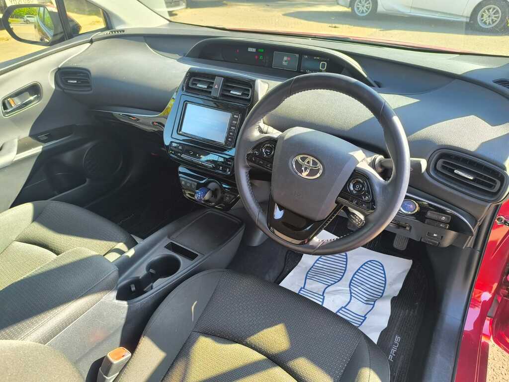 Toyota Prius 1.8 Vvt-i Active 121 Bhp White #10