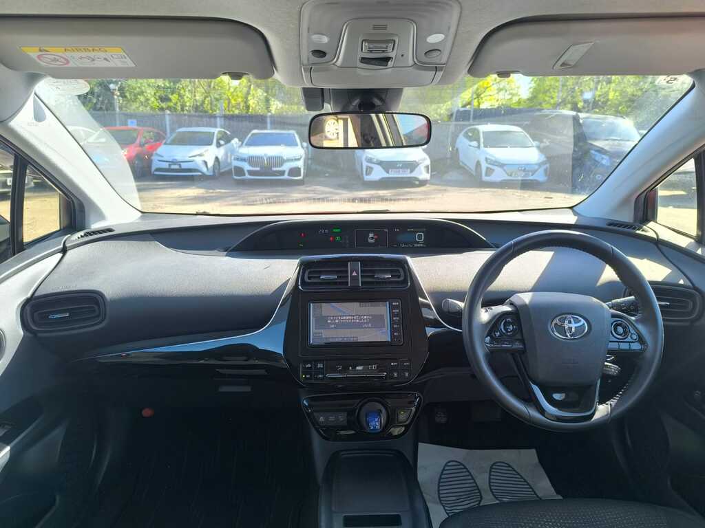 Toyota Prius 1.8 Vvt-i Active 121 Bhp White #14