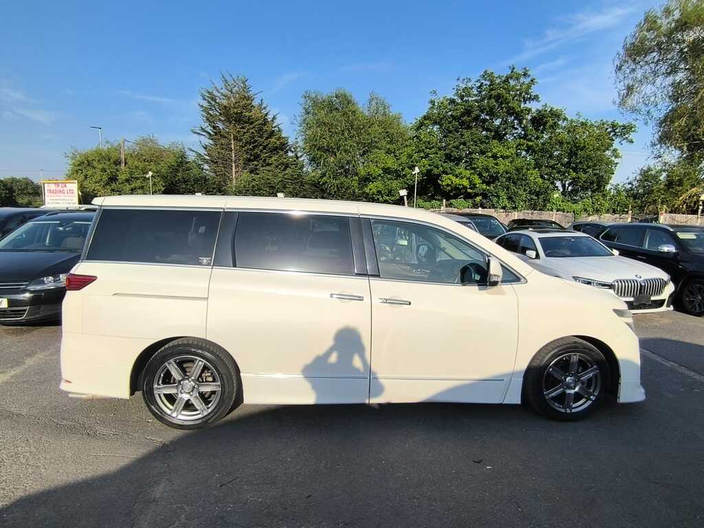 Nissan Elgrand Highway Star 2.5 201362 7 Seats White #5