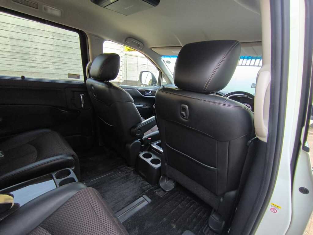 Nissan Elgrand Mpv Purple #11
