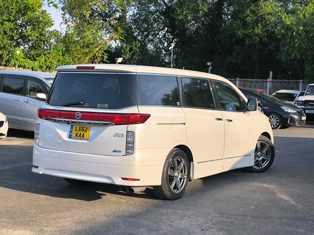 Nissan Elgrand Highway Star 2.5 201362 7 Seats White #3