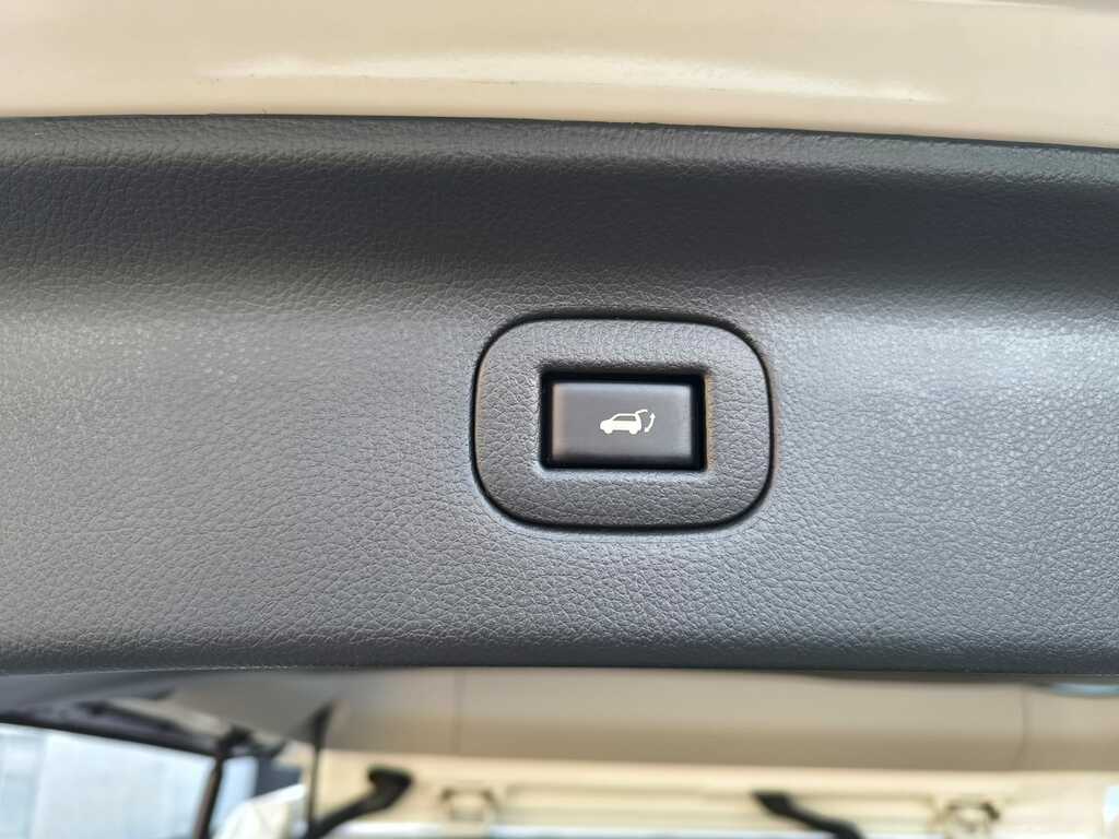 Nissan Elgrand Mpv Purple #35