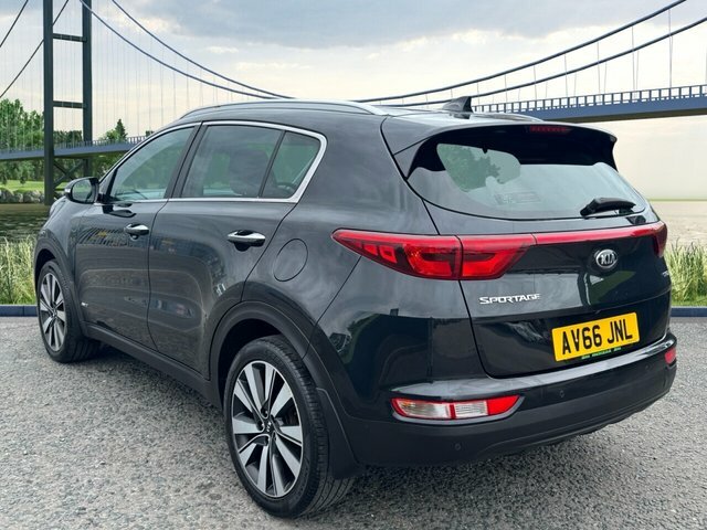 Kia Sportage 2.0 Crdi Kx-3 Suv Awd Euro 6 13 AV66JNL Black #5