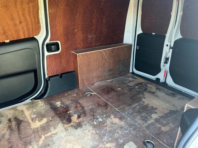 Fiat Doblo 1.6 Multijet 16V 105 Tecnico Van Start Stop White #23