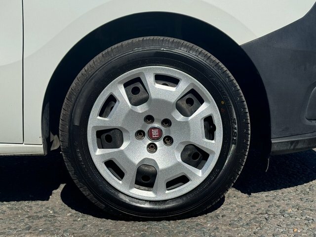 Fiat Doblo 1.6 Multijet 16V 105 Tecnico Van Start Stop White #26