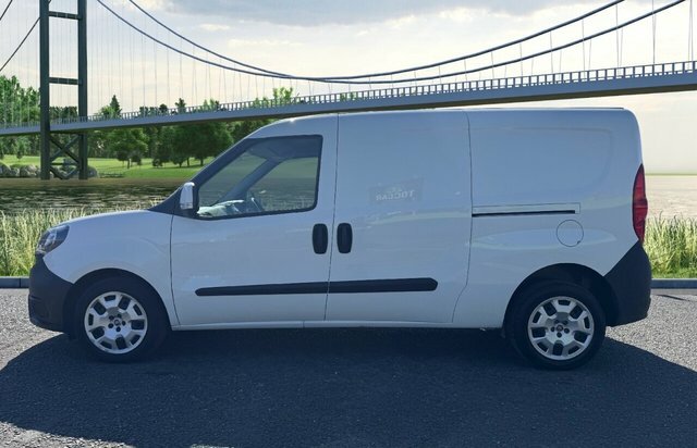 Fiat Doblo 1.6 Multijet 16V 105 Tecnico Van Start Stop White #7