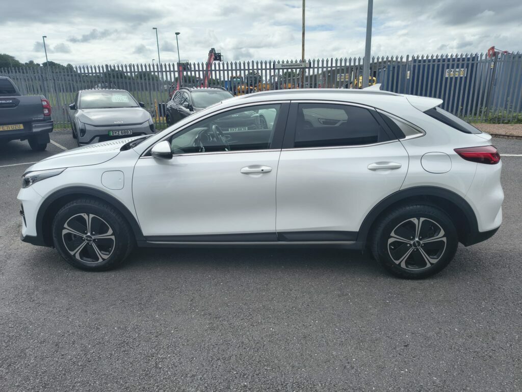 Kia Xceed 1.6 Gdi Phev 3 Phev SK71YON White #3