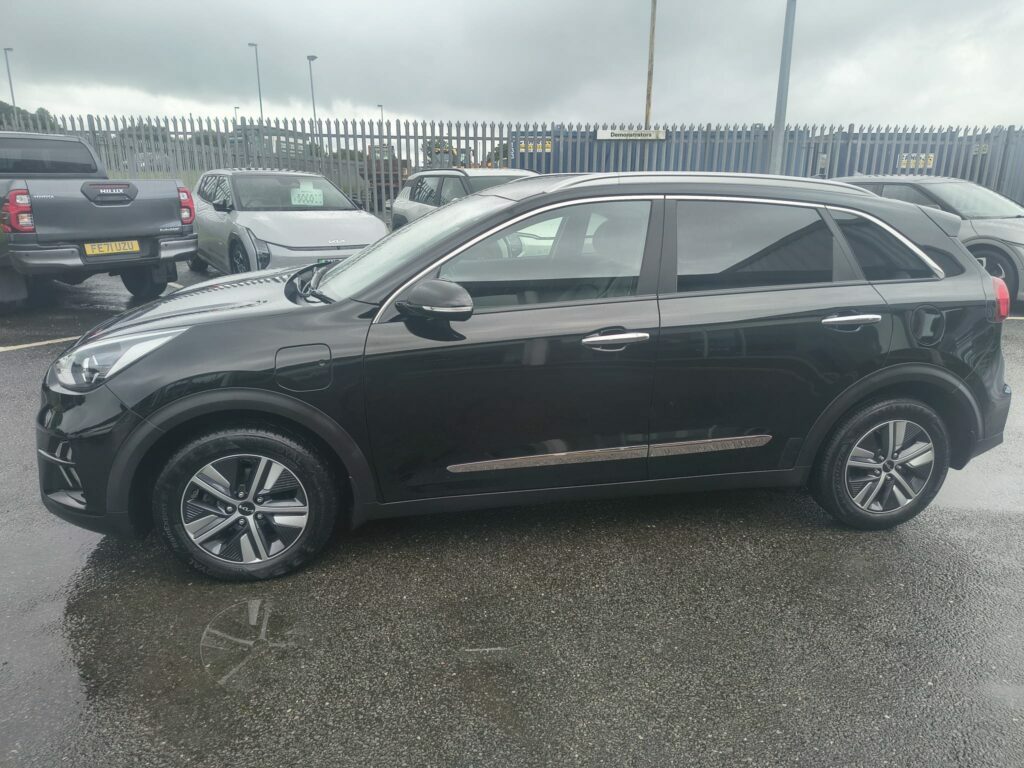 Kia Niro 1.6 Gdi 3 Phev YHZ6944 Black #2