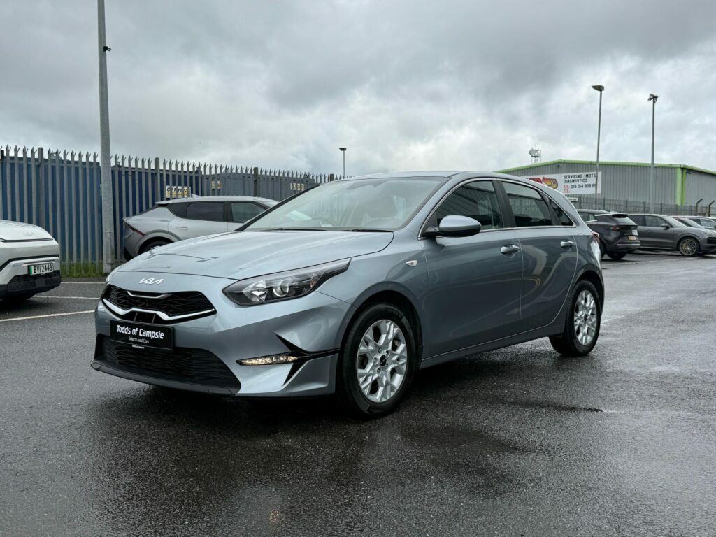 Kia Ceed 1.5 T-gdi Mt 2 CA74YUV Silver #3