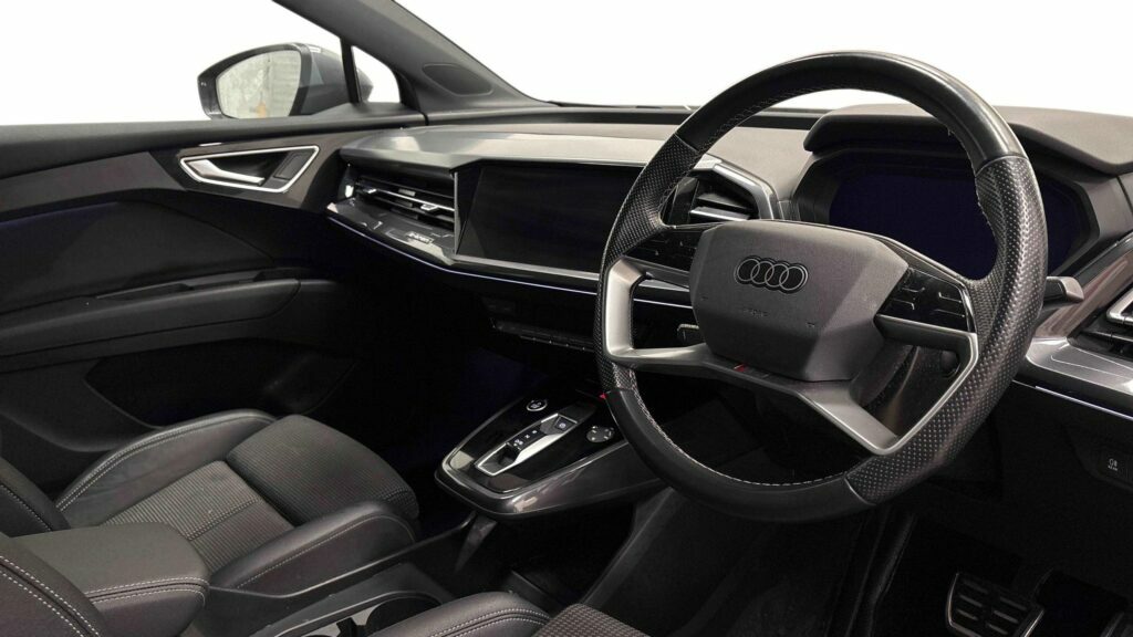 Audi Q4 E Tron 40 S Line Suv 82Kwh 204 Ps MA71VBX Grey #6