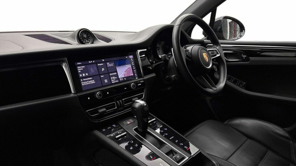Porsche Macan 2.9T V6 S Suv Pdk 4Wd Euro 6 Ss 380 Black #2