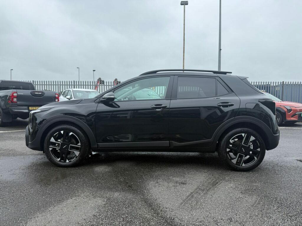 Kia Stonic 1.0 T-gdi Dct Mhev Gt-line Black #4