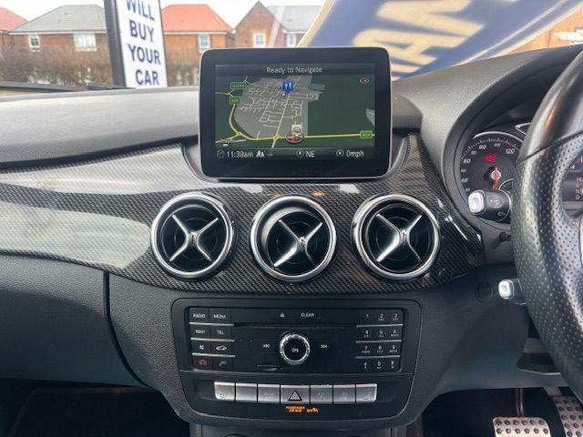 Mercedes-Benz B Class B180d Amg Line Premium M600KLH White #6