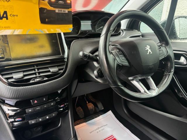 Peugeot 208 1.5 Bluehdi Tech Edition 5 Speed KW69ZZT Grey #6