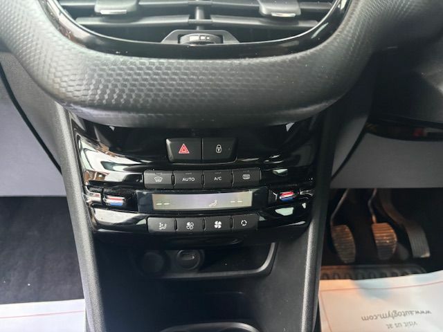 Peugeot 208 1.5 Bluehdi Tech Edition 5 Speed KW69ZZT Grey #5