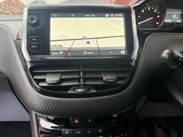 Peugeot 208 1.5 Bluehdi Tech Edition 5 Speed KW69ZZT Grey #4