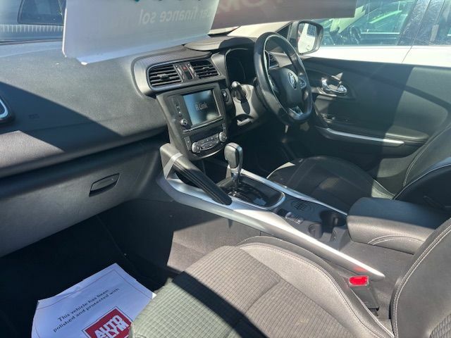 Renault Kadjar 1.5 Dci Signature Nav Edc HN16VMY Black #3