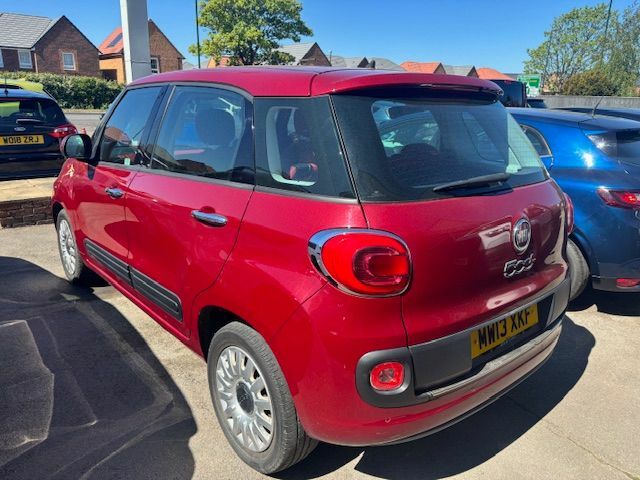 Fiat 500L 1.4 Easy Red