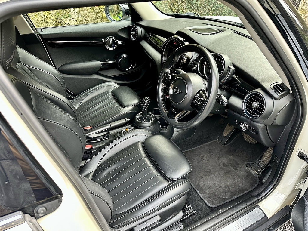 Mini Hatch Cooper Exclusive SB70VDT Brown #5