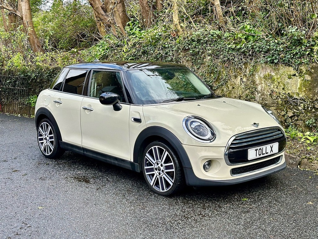Mini Hatch Cooper Exclusive SB70VDT Brown