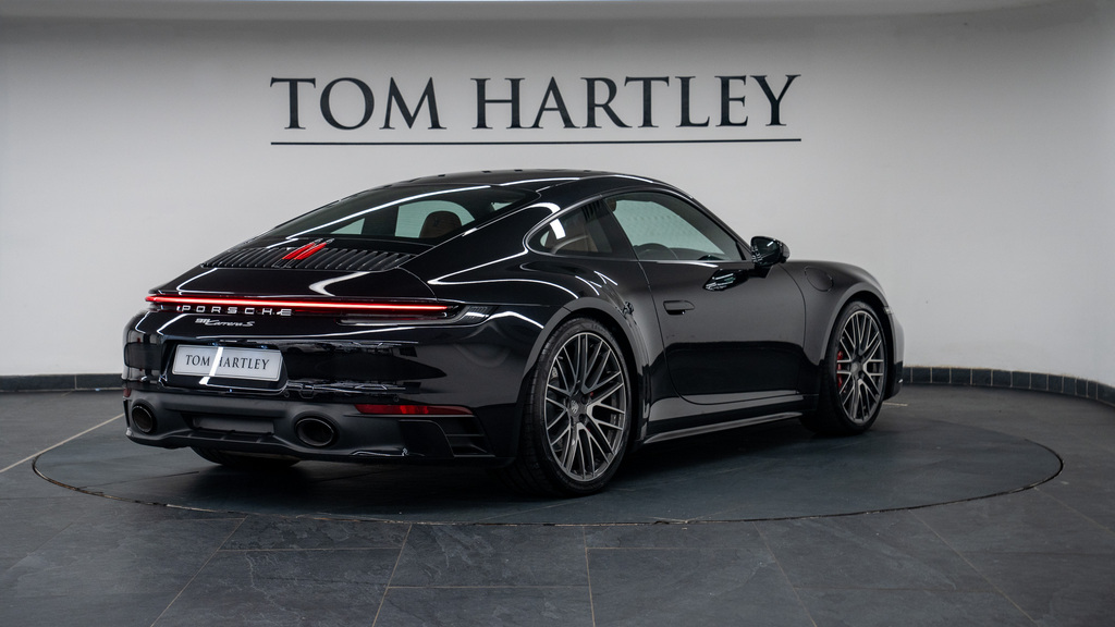 Porsche 911 Coupe Black #4