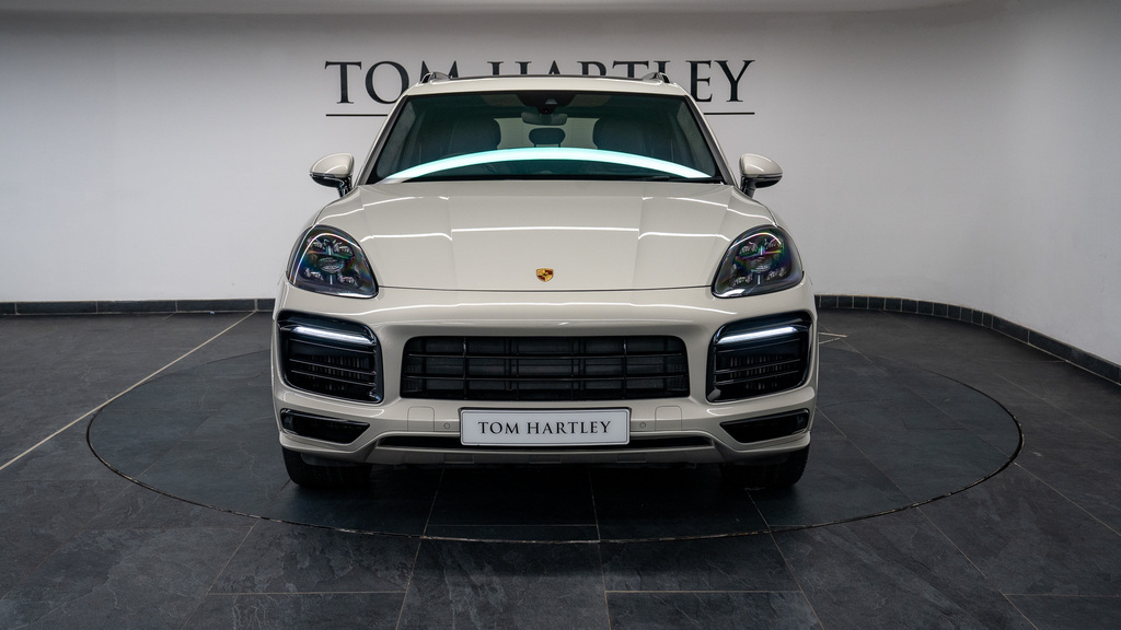 Porsche Cayenne Suv PL71KYV Beige #2