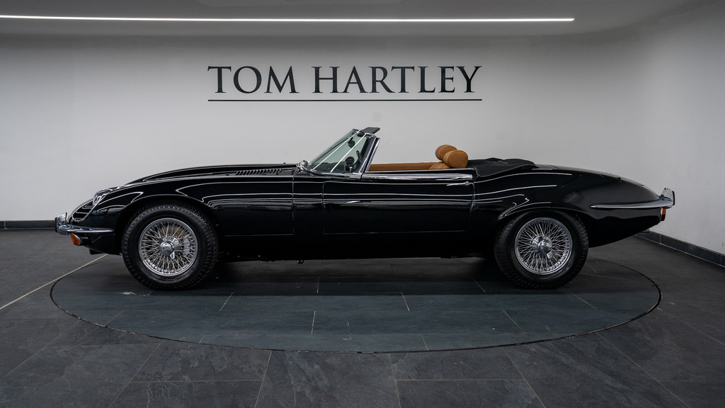 Jaguar E-Type Commemorative Black #4