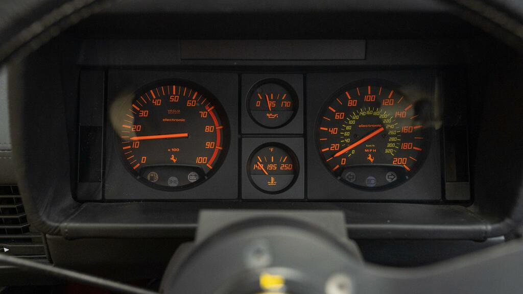 Ferrari Testarossa 1,500 Miles  #25