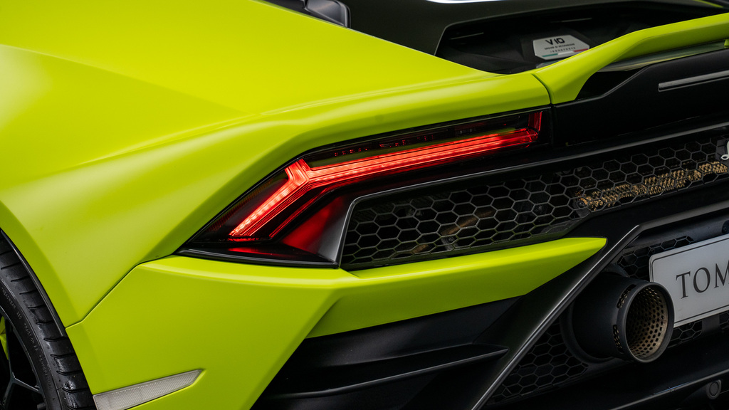 Lamborghini Huracan Sto  #20