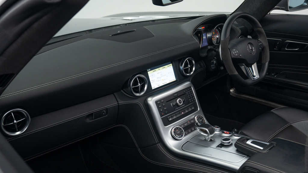 Mercedes-Benz SLS Amg Coupe Black #23