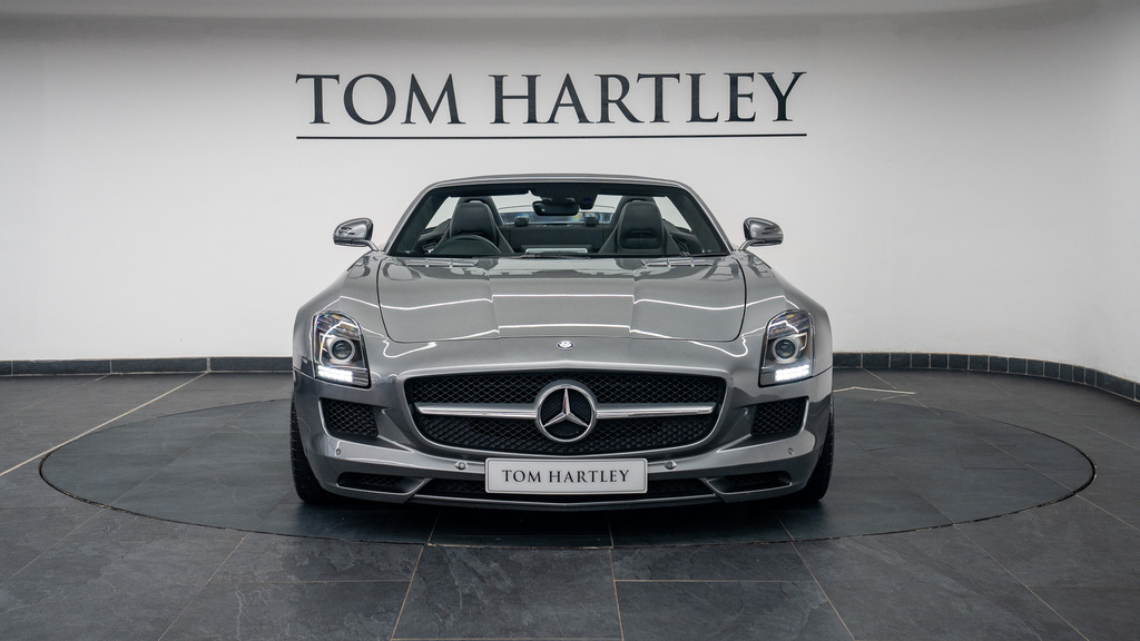 Mercedes-Benz SLS Roadster Grey #2