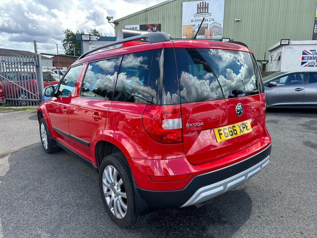 Skoda Yeti Suv 2.0 Tdi Se Outdoor Euro 6 Ss 201666 FG66XPE Red #4