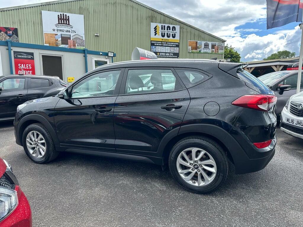 Hyundai Tucson Suv 1.7 Crdi Blue Drive Se Nav Euro 6 Ss 2 LO65WVX Black #5