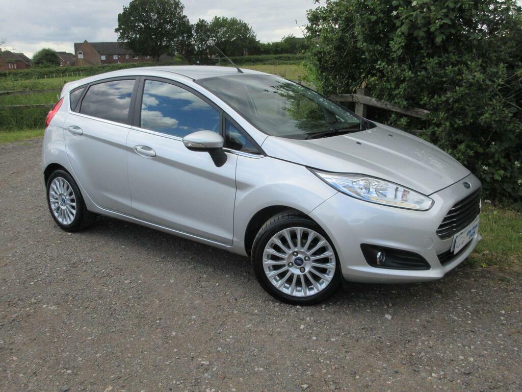 Ford Fiesta 1.0T Ecoboost Titanium Euro 5 S S Silver