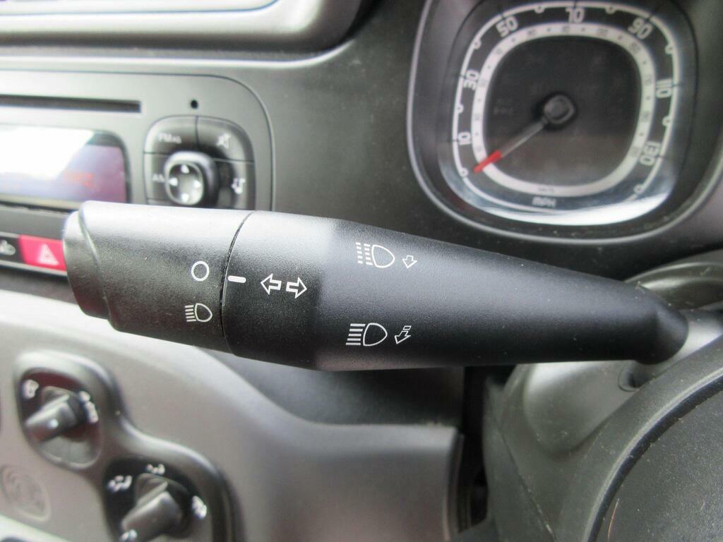 Fiat Panda 0.9 Twinair Lounge Hatchback Dualogic E White #21