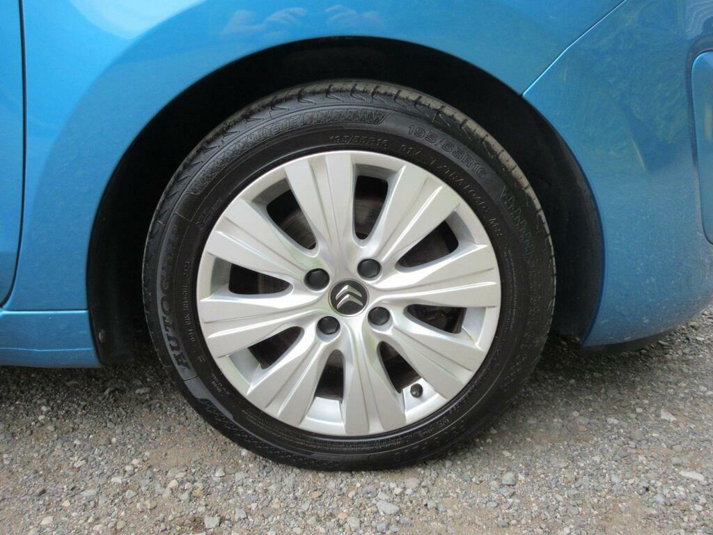 Citroen C3 Picasso  White #56