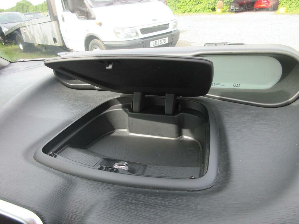 Citroen C3 Picasso  White #44