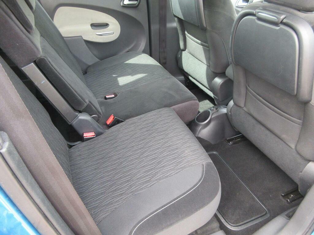 Citroen C3 Picasso  White #27