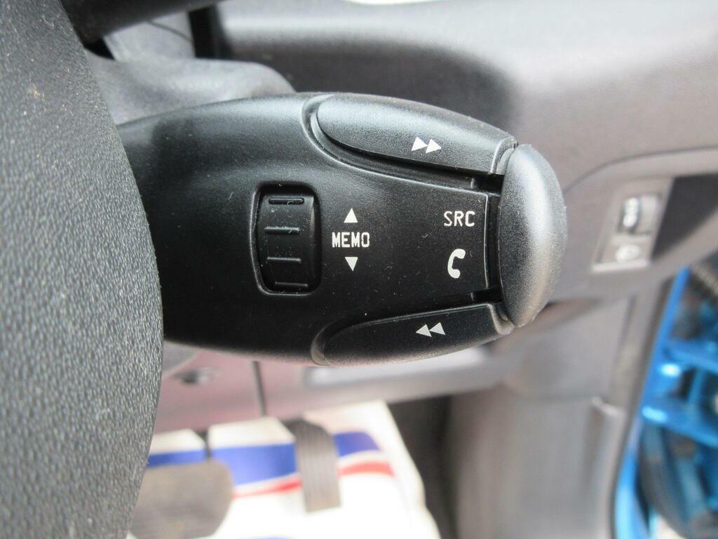 Citroen C3 Picasso  White #36