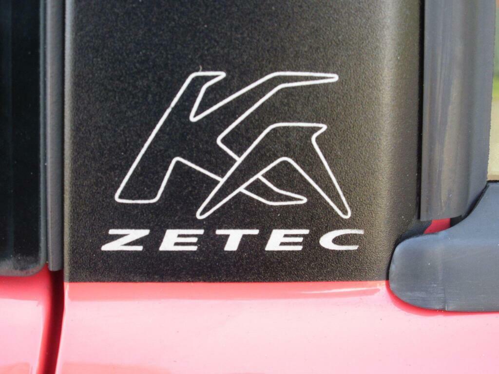 Ford KA Hatchback 1.2 Edge Euro 5 Ss 201212 Black #14
