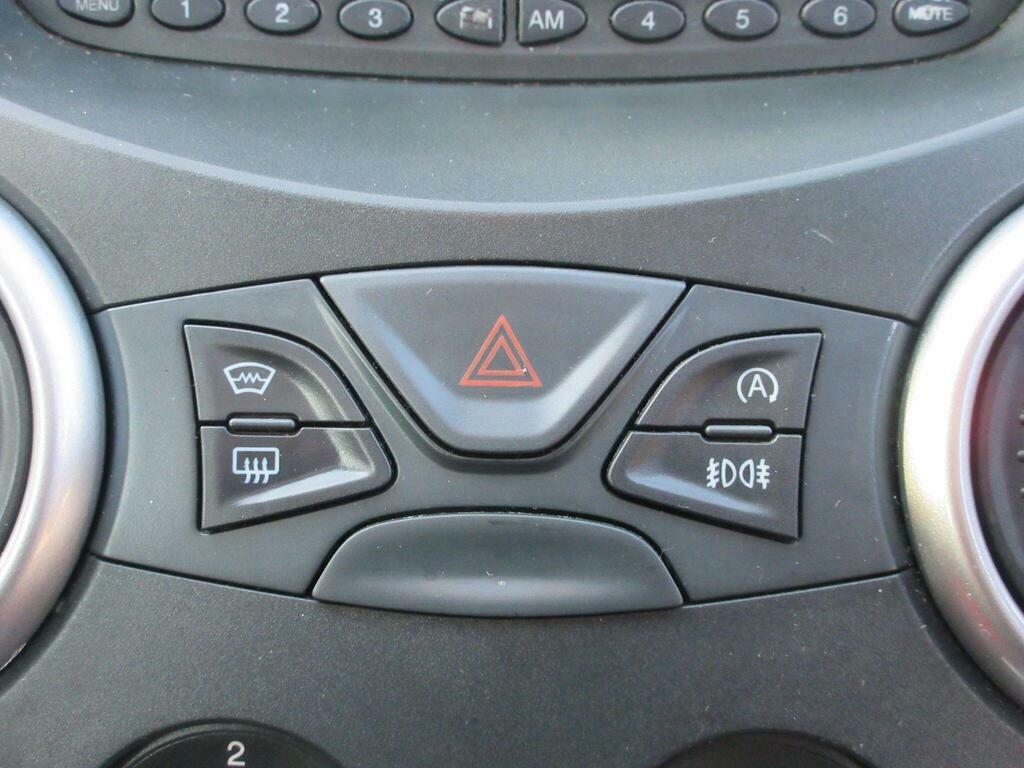 Ford KA Hatchback 1.2 Edge Euro 5 Ss 201212 Black #36
