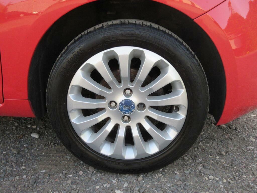 Ford KA Hatchback 1.2 Edge Euro 5 Ss 201212 Black #52