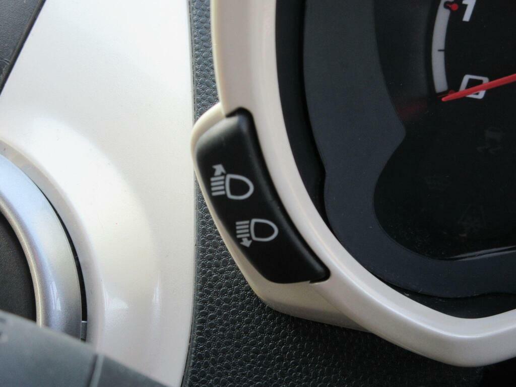 Ford KA Hatchback 1.2 Edge Euro 5 Ss 201212 Black #40