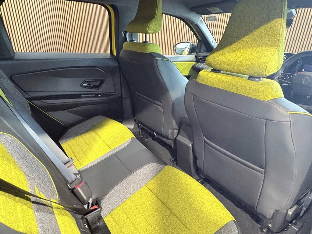 Renault 5 E-Tech 5 110Kw Techno Comfort Range 52Kwh Hatc White #13