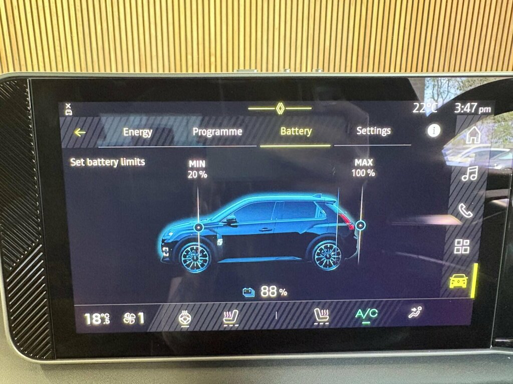 Renault 5 E-Tech 5 110Kw Techno Comfort Range 52Kwh Hatc White #40