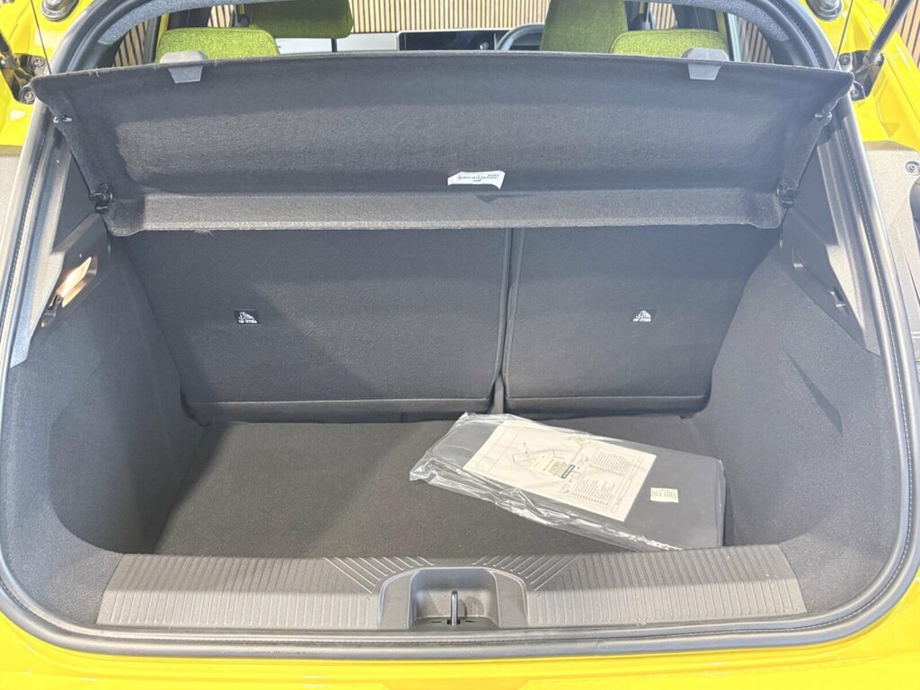 Renault 5 E-Tech 5 110Kw Techno Comfort Range 52Kwh Hatc White #50